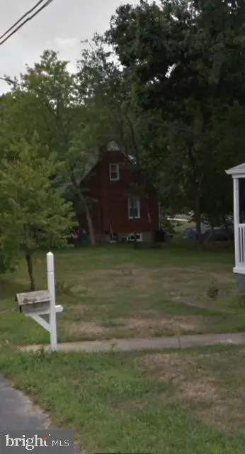 5513 Fisher Dr, Temple Hills, MD 20748 - #1