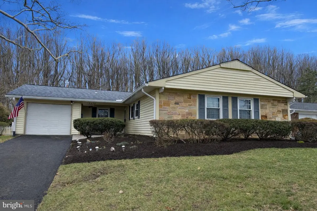 13215 Idlewild Dr, Bowie, MD 20715 - #1