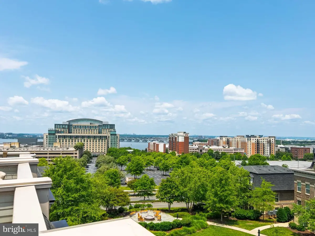 510 Overlook Park Dr #32, Oxon Hill, MD 20745 - #1