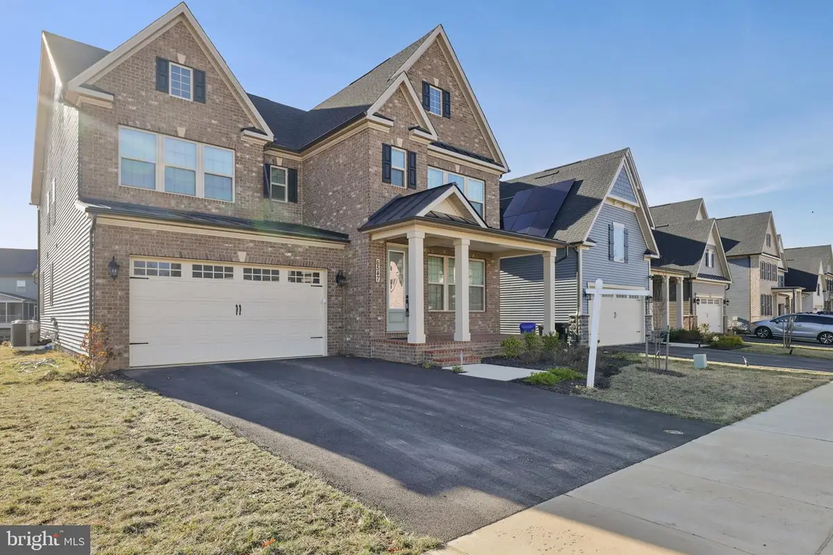 6547 Clubhouse Dr, Laurel, MD 20708 - #1