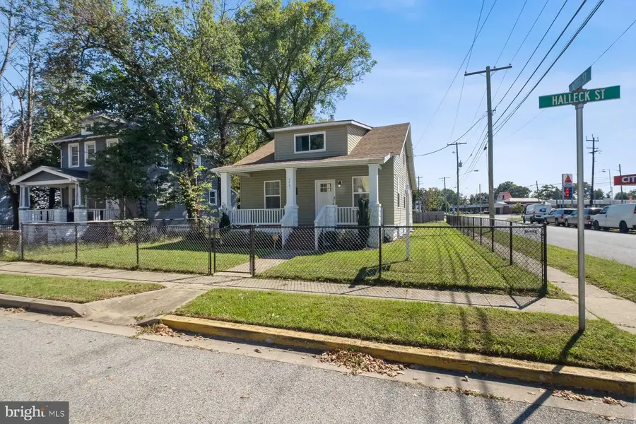 6401 Halleck St, District Heights, MD 20747 - #3