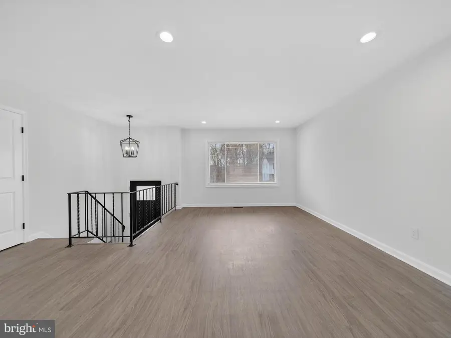 8608 Girard St, Hyattsville, MD 20785 - #3