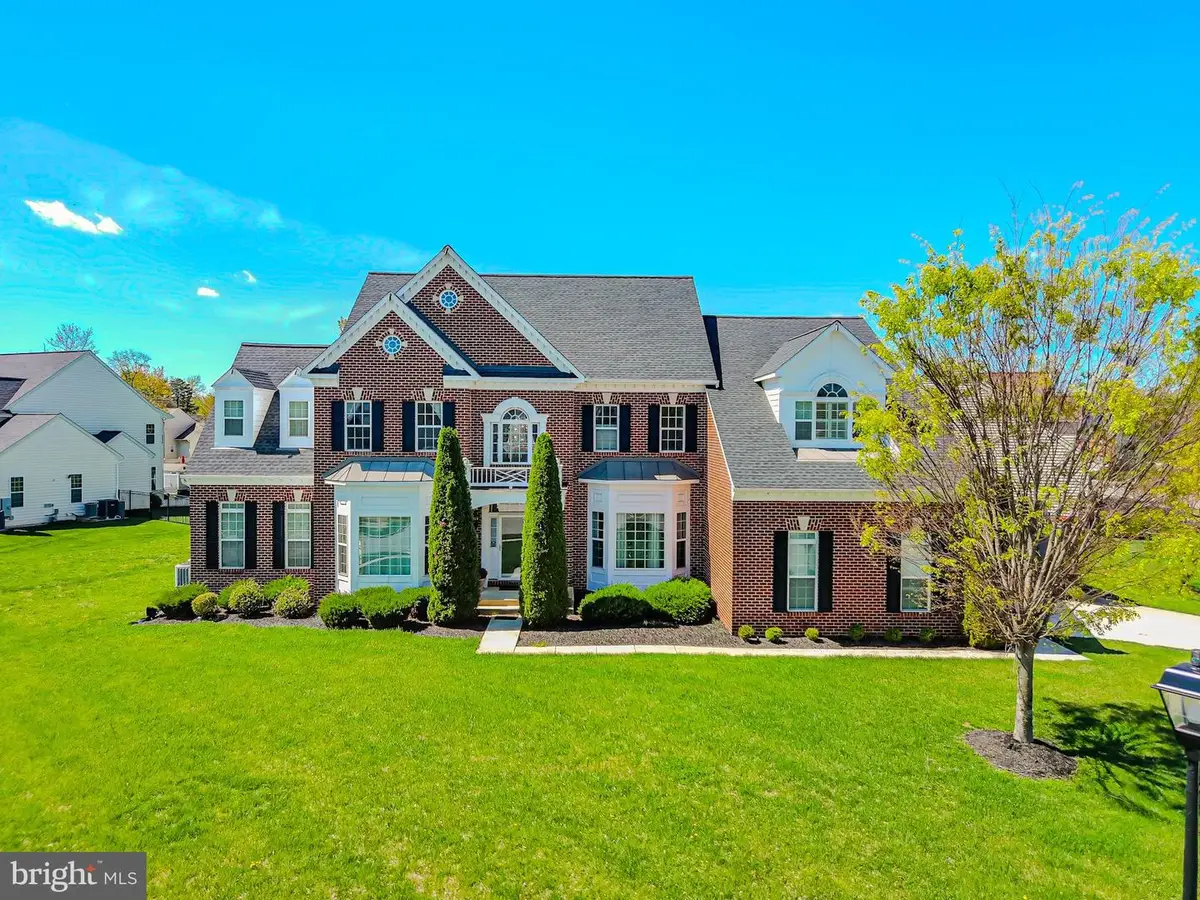 6609 Chatham Park Dr, Brandywine, MD 20613 - #1