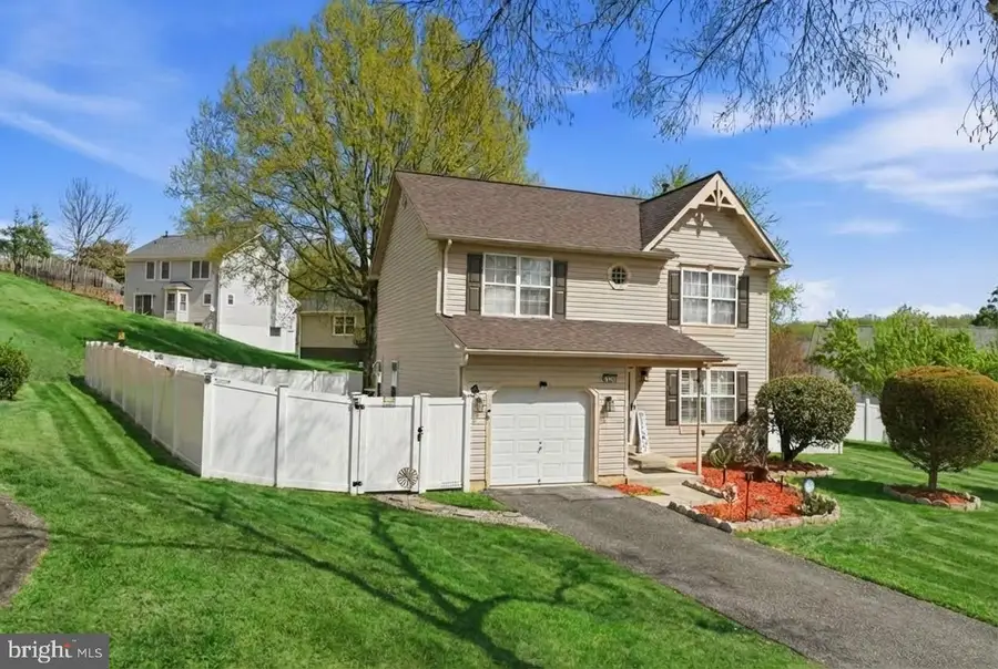 2006 Chita Ct, Temple Hills, MD 20748 - #3