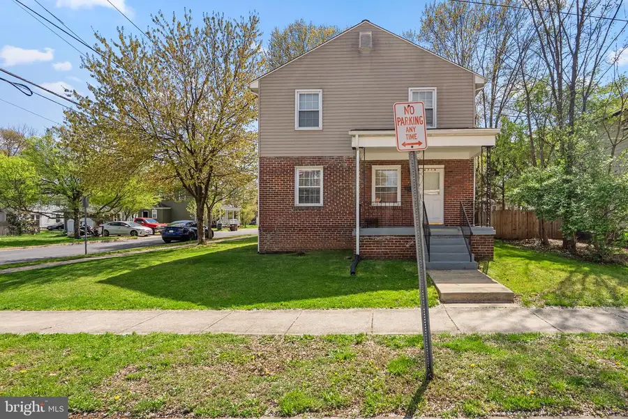 4719 Queensbury Rd, Riverdale, MD 20737 - #3