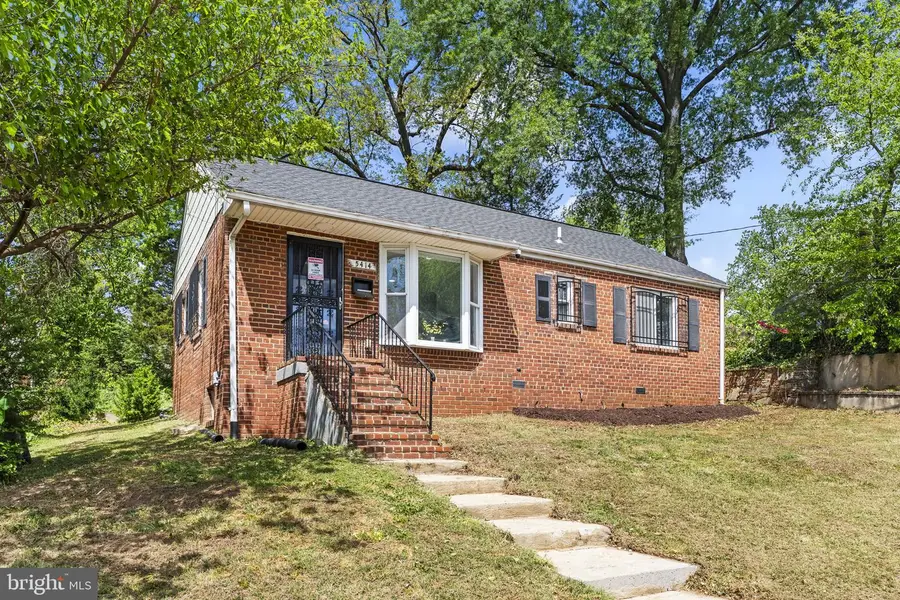 5414 Taussig Rd, Bladensburg, MD 20710 - #2