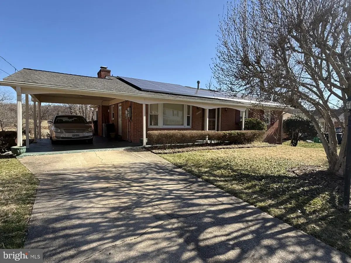 10106 Kathleen Dr, Fort Washington, MD 20744 - #1