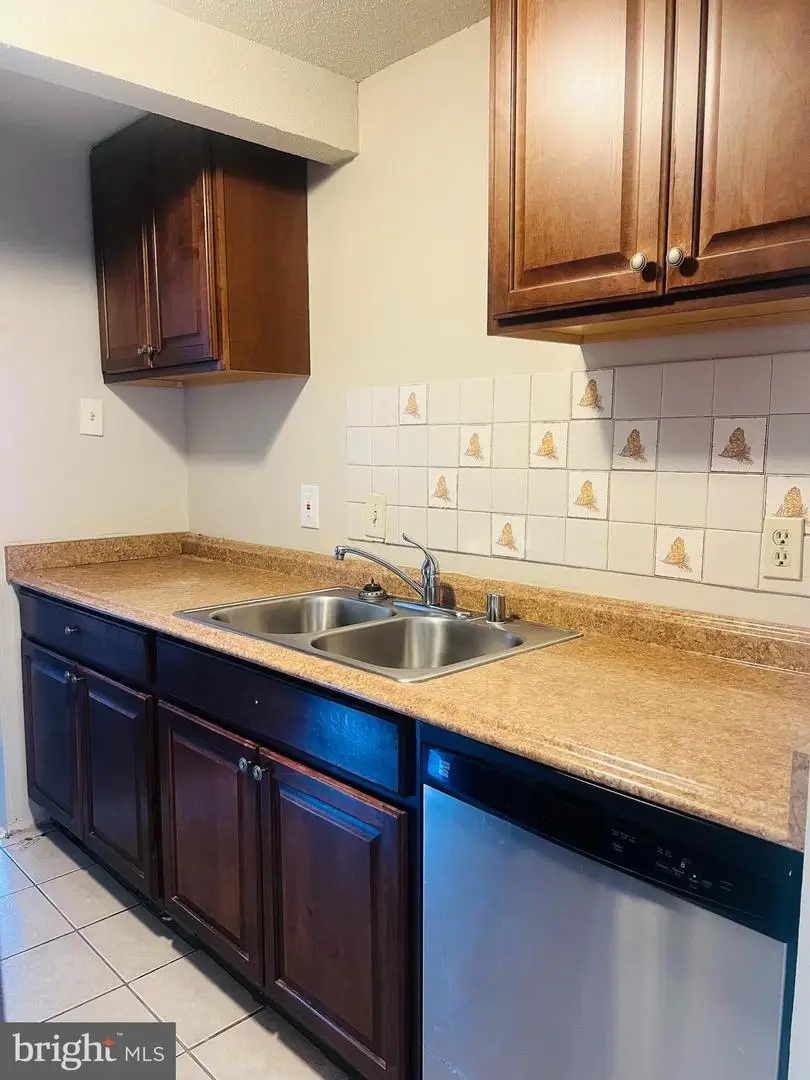 1910 Village Green Dr #f-163, Landover, MD 20785 - #2