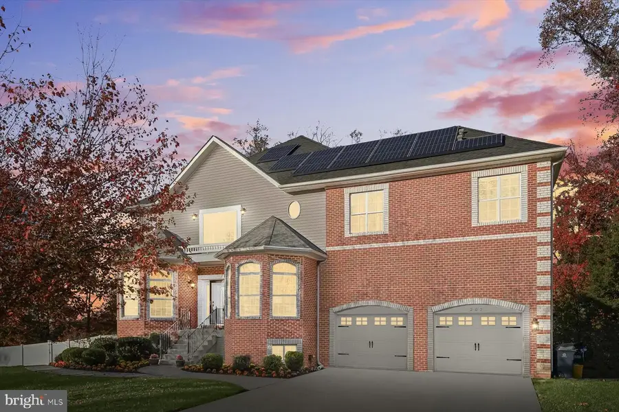 202 Bonhill Dr, Fort Washington, MD 20744 - #2