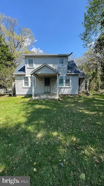 5517 Deer Pond Ln, Suitland, MD 20746 - #1