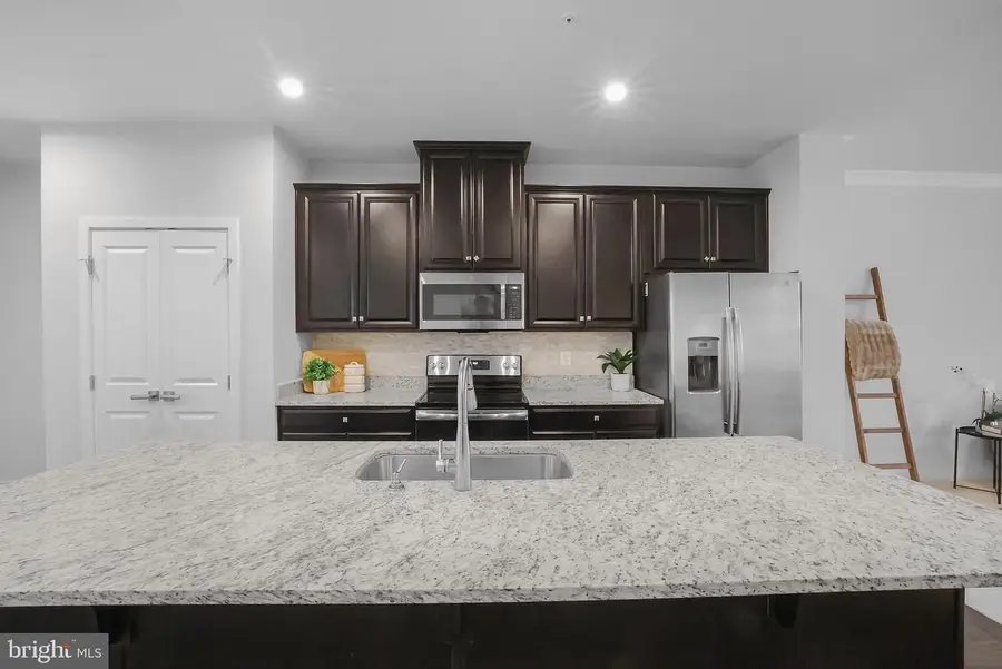 2804 Lewis Ave, Suitland, MD 20746 - #3