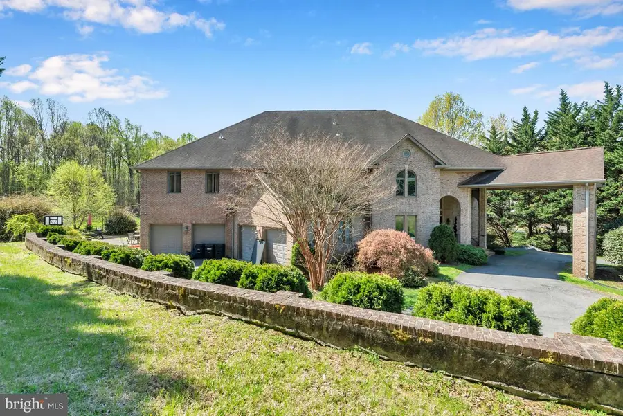 16901 Federal Hill Ct, Bowie, MD 20716 - #2