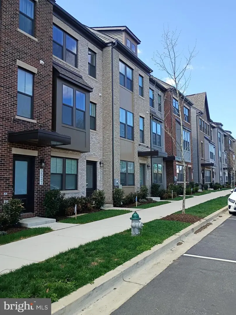 3525 Carnaby St, Hyattsville, MD 20782 - #1