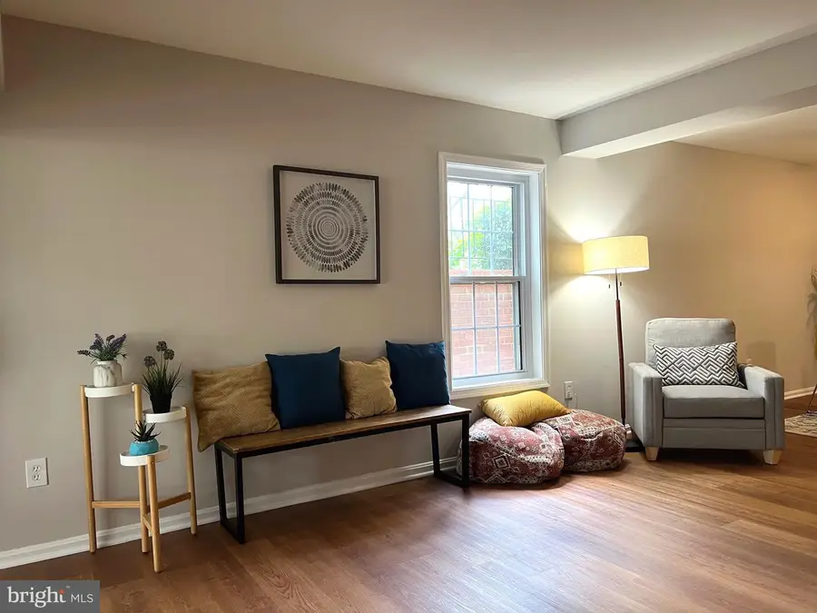 7922 Lakecrest Dr, Greenbelt, MD 20770 - #3