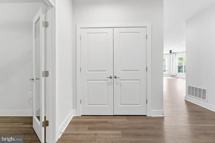 102 Saint Ives Pl, Oxon Hill, MD 20745 - #3