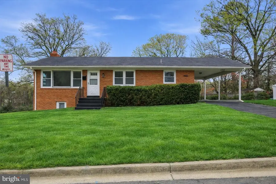 6419 62nd Pl, Riverdale, MD 20737 - #2
