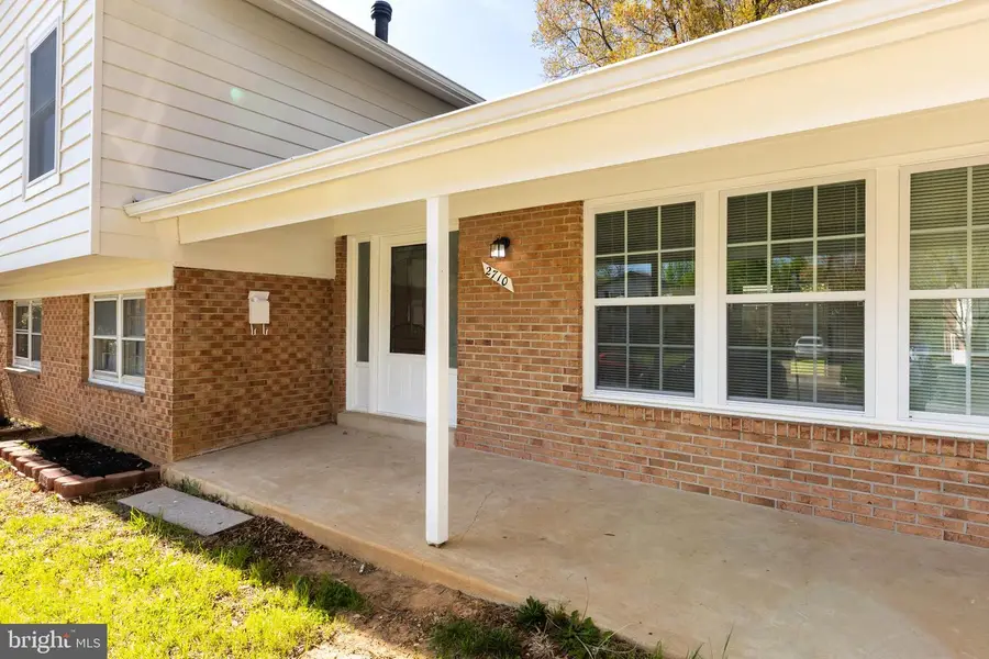 2710 Curry Dr, Hyattsville, MD 20783 - #3