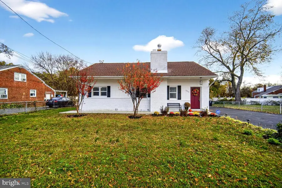 5918 Robin Ln, Suitland, MD 20746 - #2