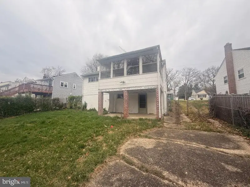 6925 Halleck St, District Heights, MD 20747 - #2