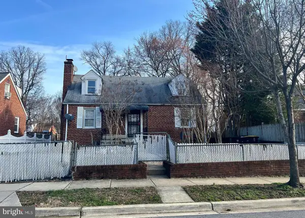 2202 Banning Pl, HYATTSVILLE, MD 20783