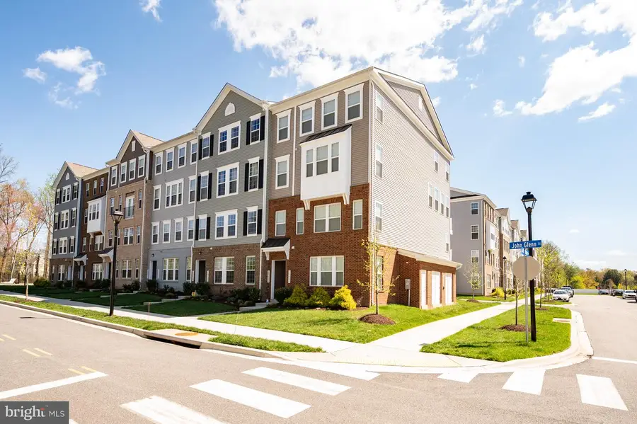 10423 John Glenn St, Lanham, MD 20706 - #2