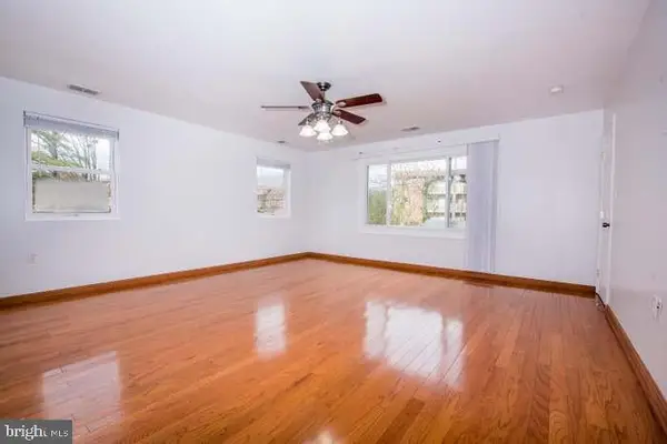 809 Montrose Ave, LAUREL, MD 20707