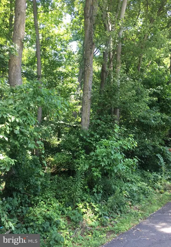 Bock Rd, OXON HILL, MD 20745