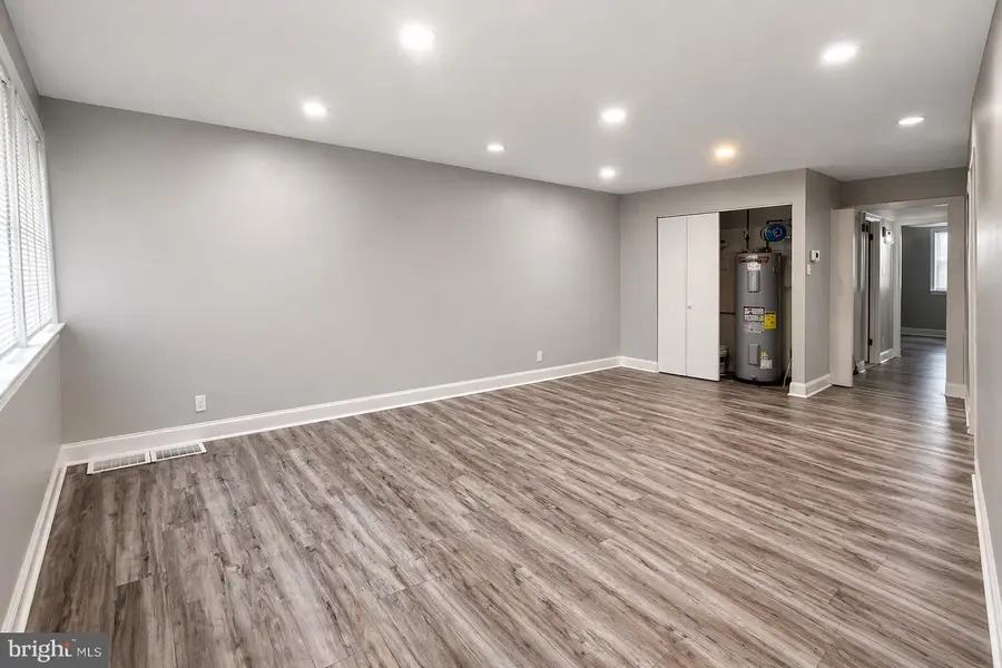 3906 Stonegate Dr #a, Suitland, MD 20746 - #2