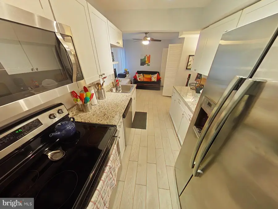 7802 Hanover Pkwy, Greenbelt, MD 20770 - #2