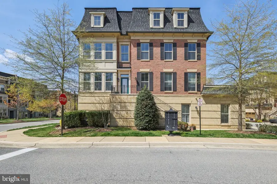 615 River Mist Dr, Oxon Hill, MD 20745 - #2