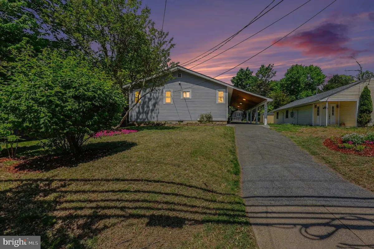1602 Erskine St, Hyattsville, MD 20783 - #1
