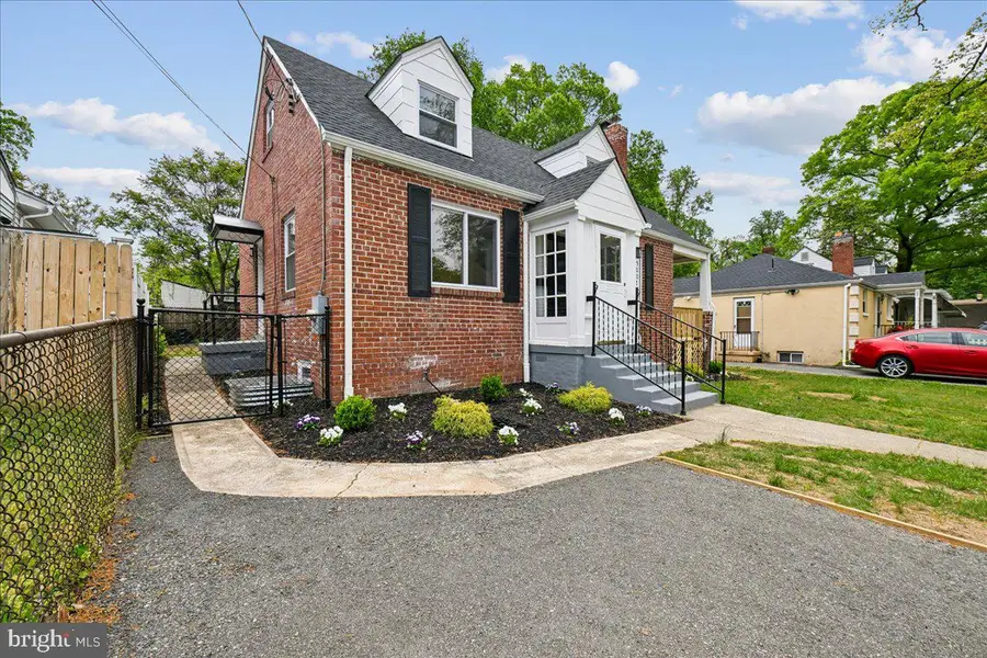 5007 53rd Pl, Hyattsville, MD 20781 - #3