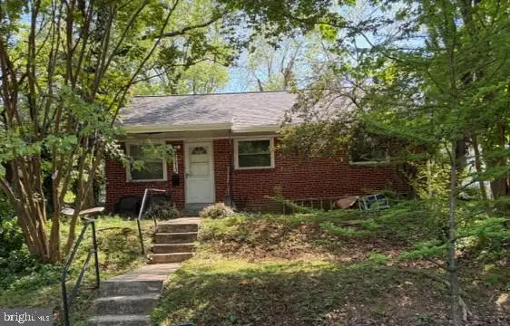 8513 14th Ave, HYATTSVILLE, MD 20783