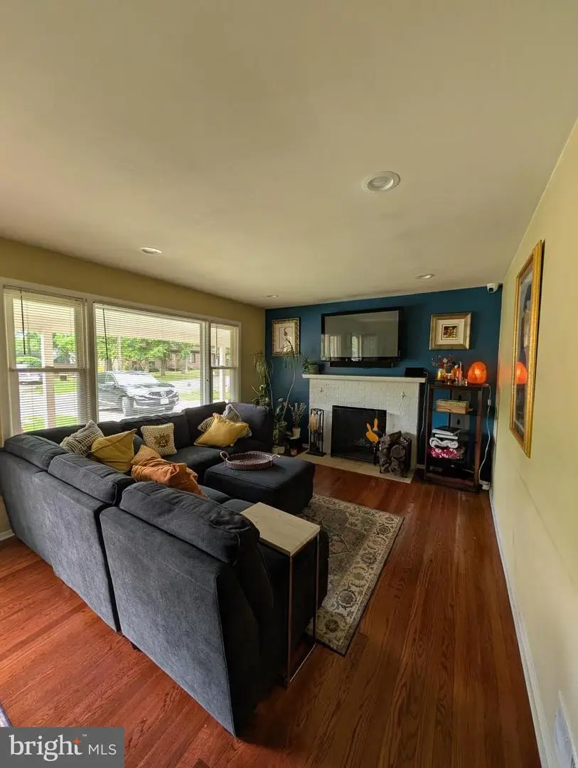 10028 Dubarry St, Glenn Dale, MD 20769 - #2