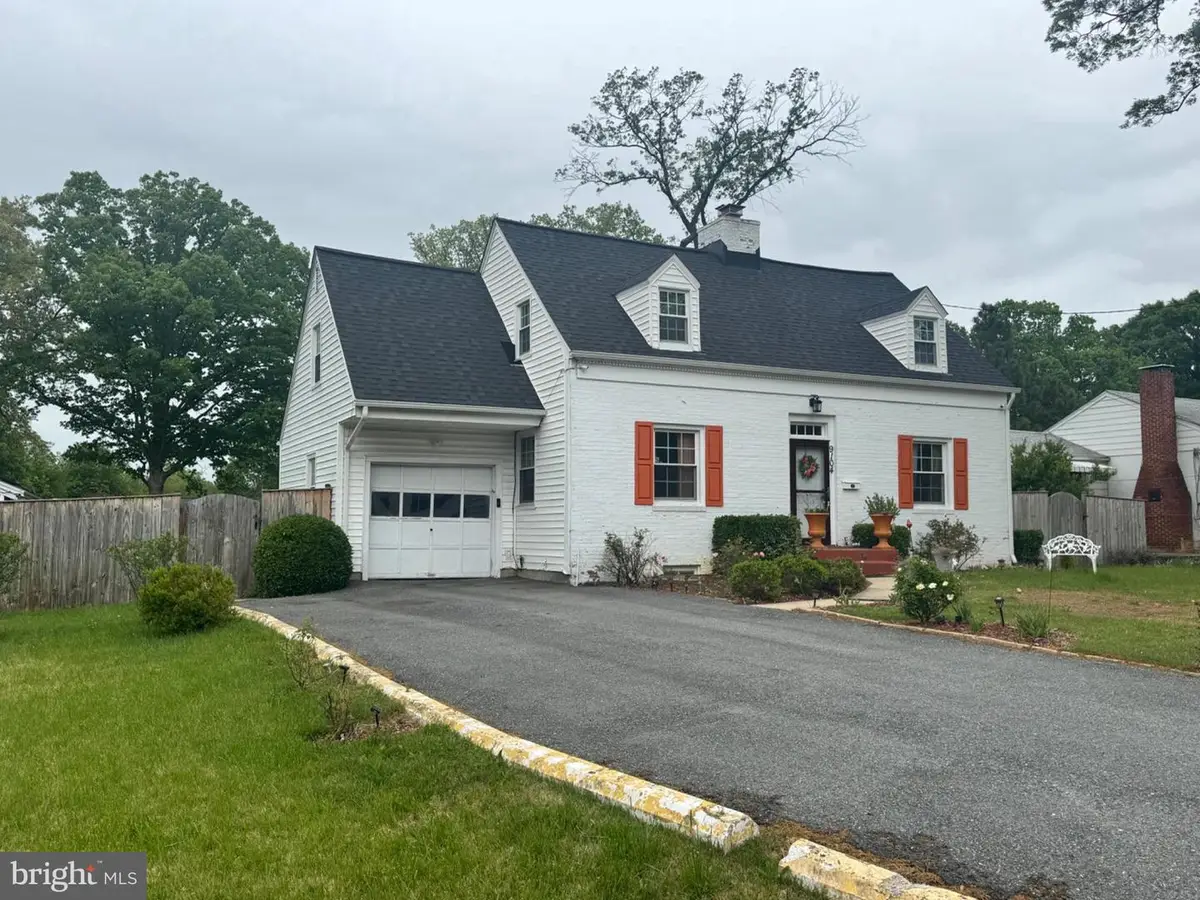 9104 8th St, Lanham, MD 20706 - #1