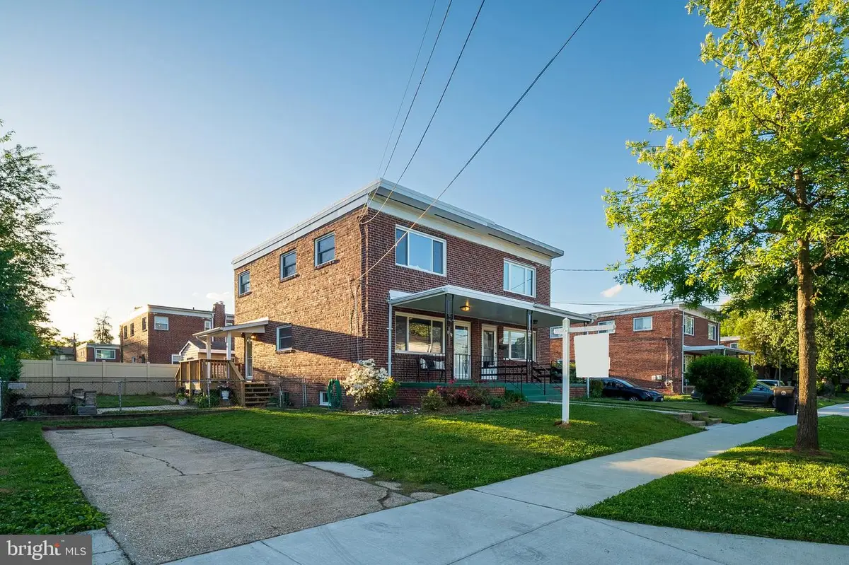 5020 36th Pl, Hyattsville, MD 20782 - #1