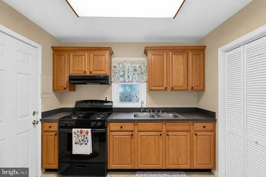7008 Greeley, Landover, MD 20785 - #3