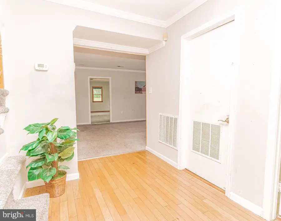 2103 Willowtree Ln, Temple Hills, MD 20748 - #3