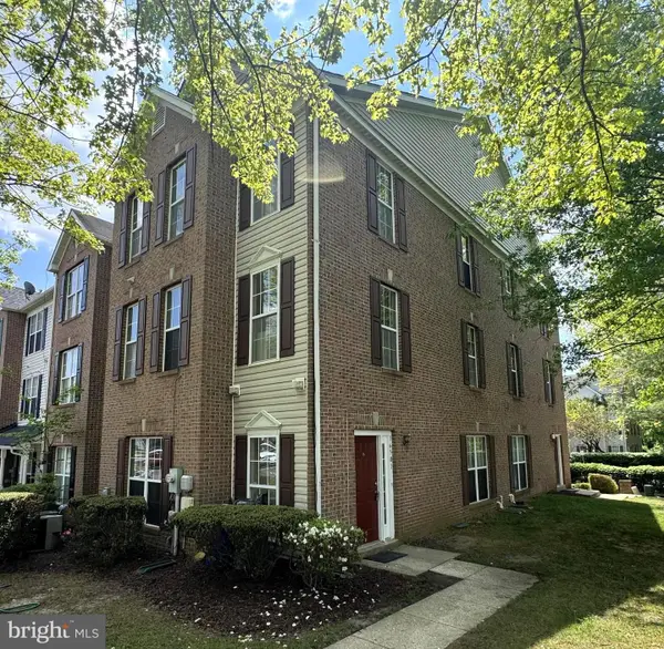 16501 Elmcrest Ter, BOWIE, MD 20716