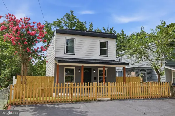 5919 Crown St, CAPITOL HEIGHTS, MD 20743