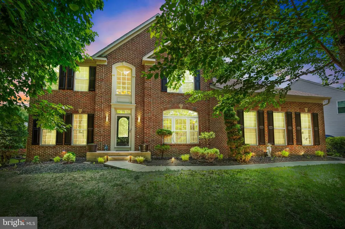 12104 Guinevere Pl, Glenn Dale, MD 20769 - #1