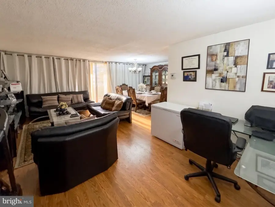 1822 Metzerott Rd #401, Hyattsville, MD 20783 - #3