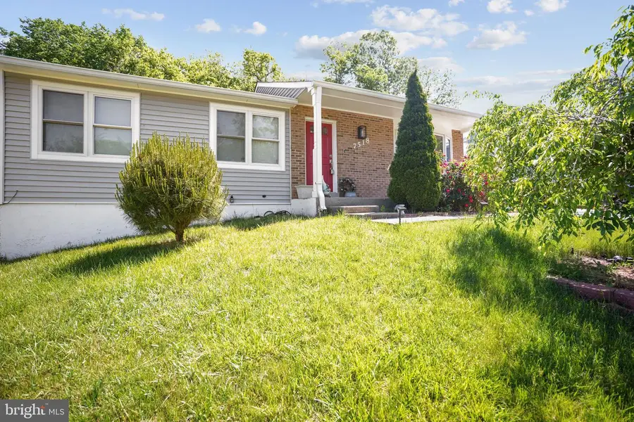7518 Bentree Rd, Fort Washington, MD 20744 - #2