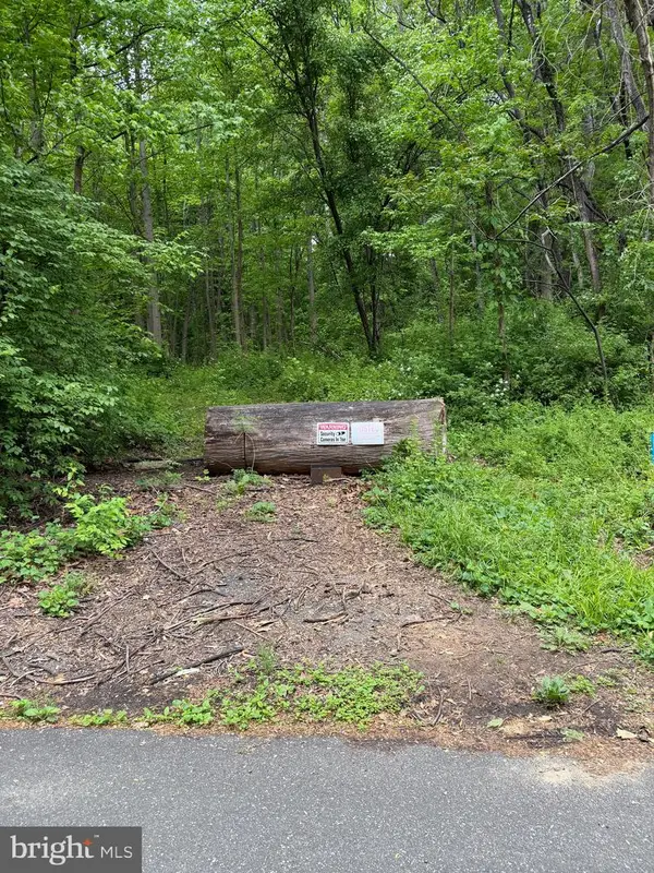 Hideout Ln, BOWIE, MD 20716