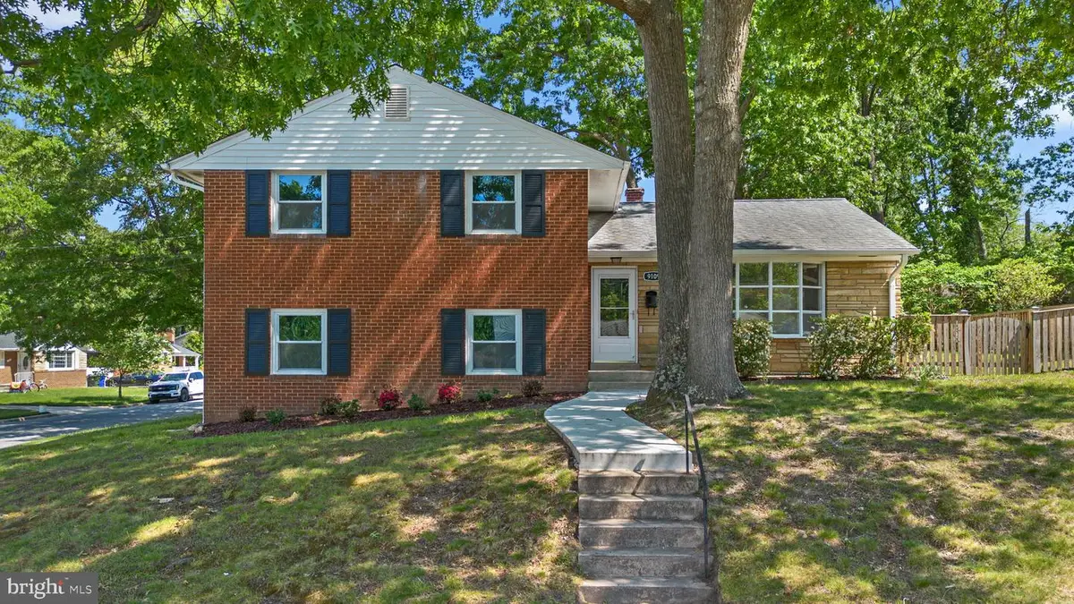 9109 Drake Pl, College Park, MD 20740 - #1