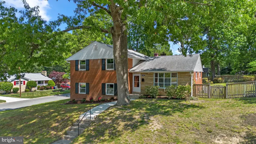 9109 Drake Pl, College Park, MD 20740 - #3