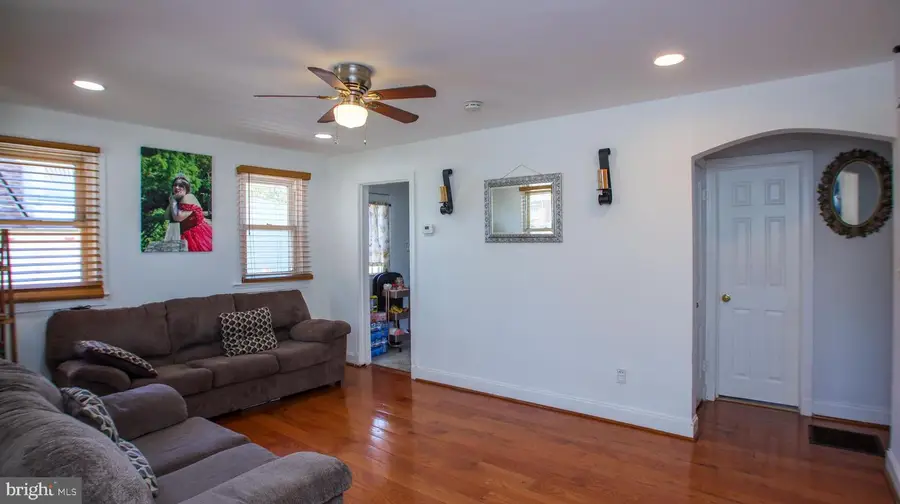 3709 Kennedy Pl, Hyattsville, MD 20782 - #3