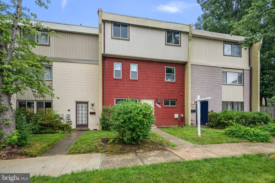 8654 Brae Brooke Dr, Lanham, MD 20706 - #2