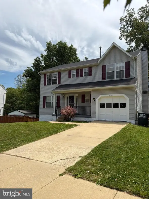 1203 Kingsbury Dr, BOWIE, MD 20721