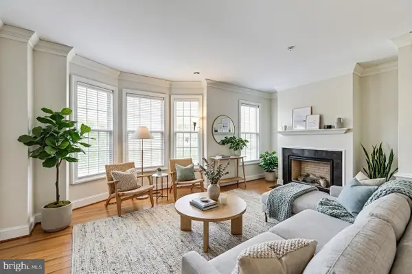 716 River Mist Dr, OXON HILL, MD 20745